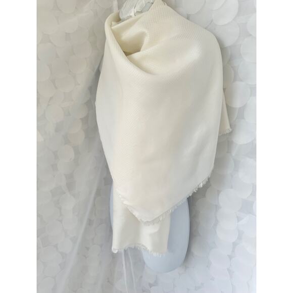 100% Silk Womens LONG rectangular cream scarf pashima HOUNDSTOOTH fringe ITALY - Picture 2 of 8